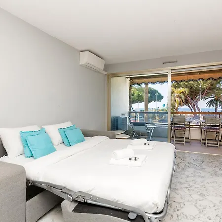 Belle Vue Centre Juan Les Pins, Résidence Avec Gardien ,parking Prive, 4 Pers, Front De Appartement *