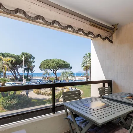 Belle Vue Centre Juan Les Pins, Avec Gardien ,parking Prive, 4 Pers, Front De Apartamento